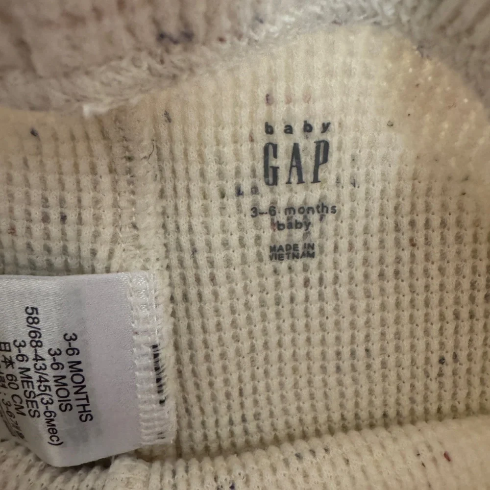 Cream Speckled Baby Outfit by Gap